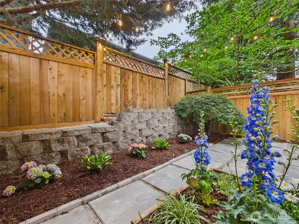 741 N 94th Street Seattle WA 98103