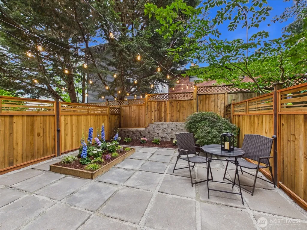 741 N 94th Street Seattle WA 98103