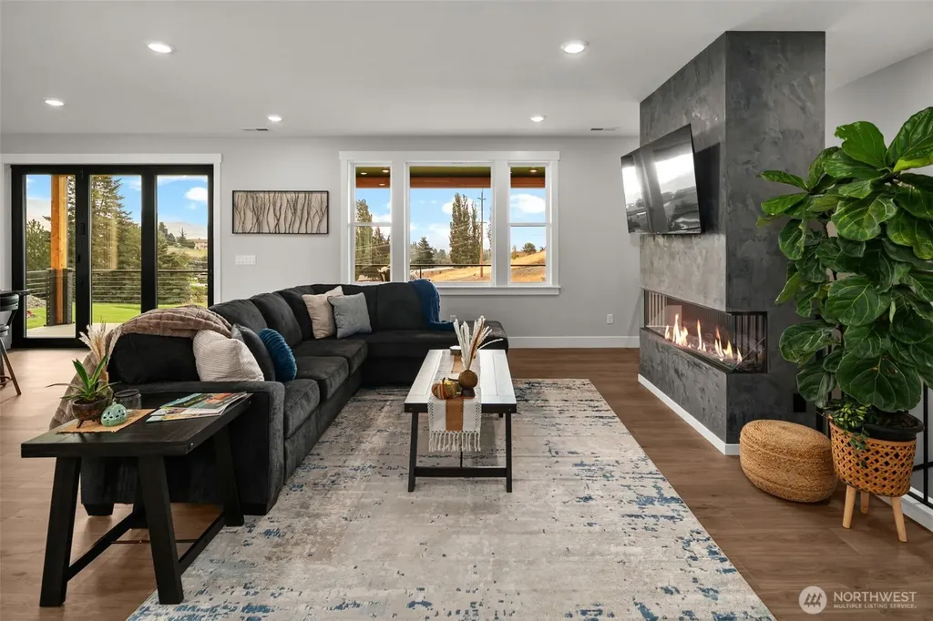838 Autumn Crest Drive Wenatchee WA 98801