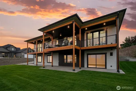 838 Autumn Crest Drive Wenatchee WA 98801