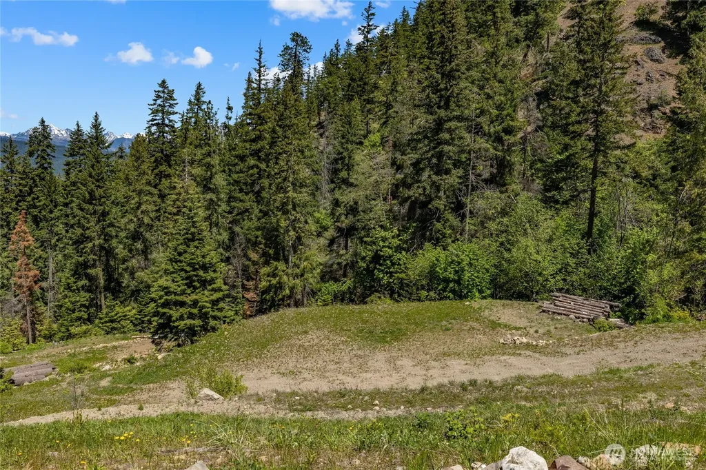 2000 Rocky Mountain Way Cle Elum WA 98922