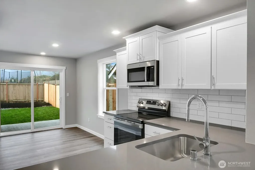 3712 NE 127 Junction Lake Stevens WA 98258