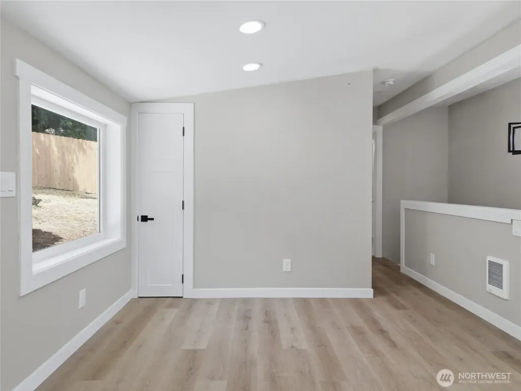 5600 Ocean View Boulevard NE Bremerton WA 98311