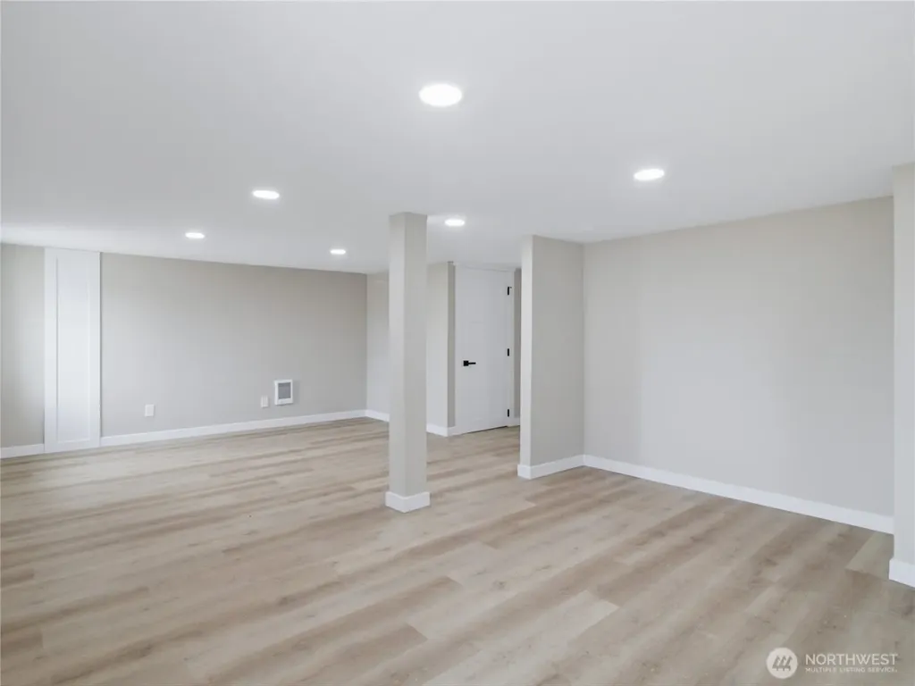 5600 Ocean View Boulevard NE Bremerton WA 98311