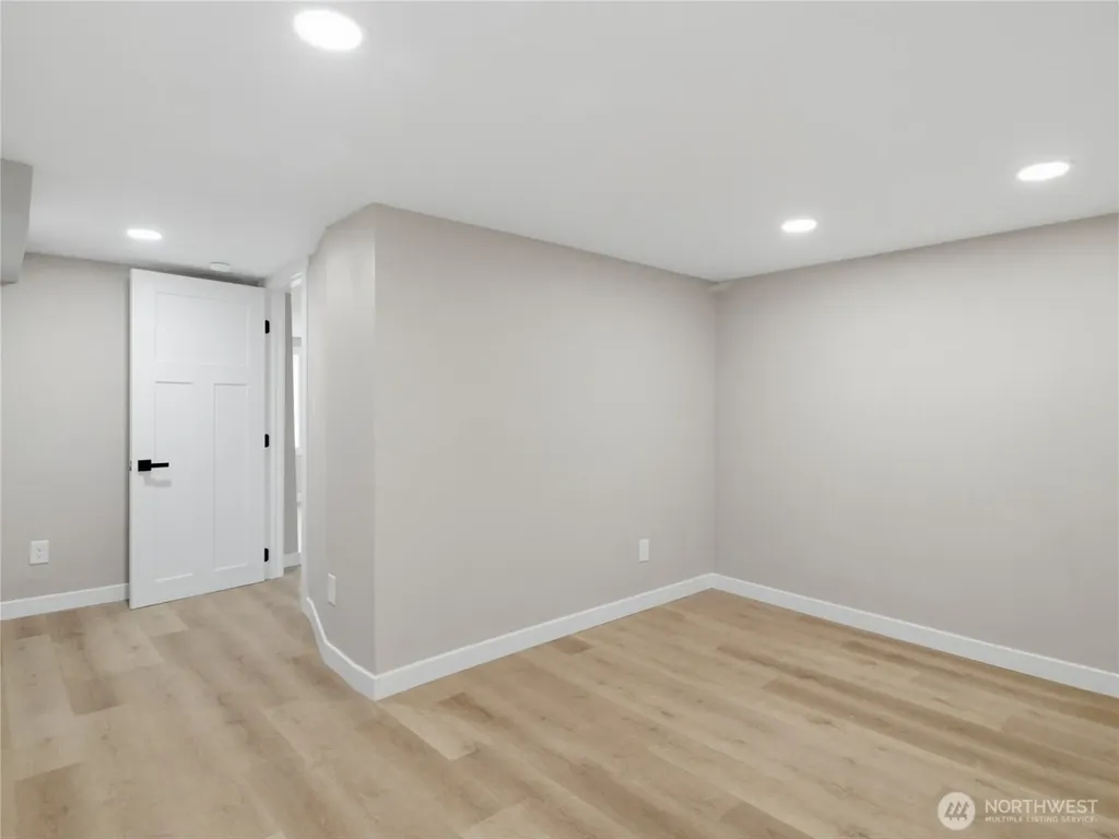 5600 Ocean View Boulevard NE Bremerton WA 98311