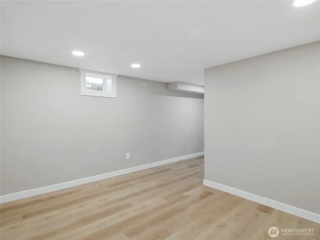 5600 Ocean View Boulevard NE Bremerton WA 98311