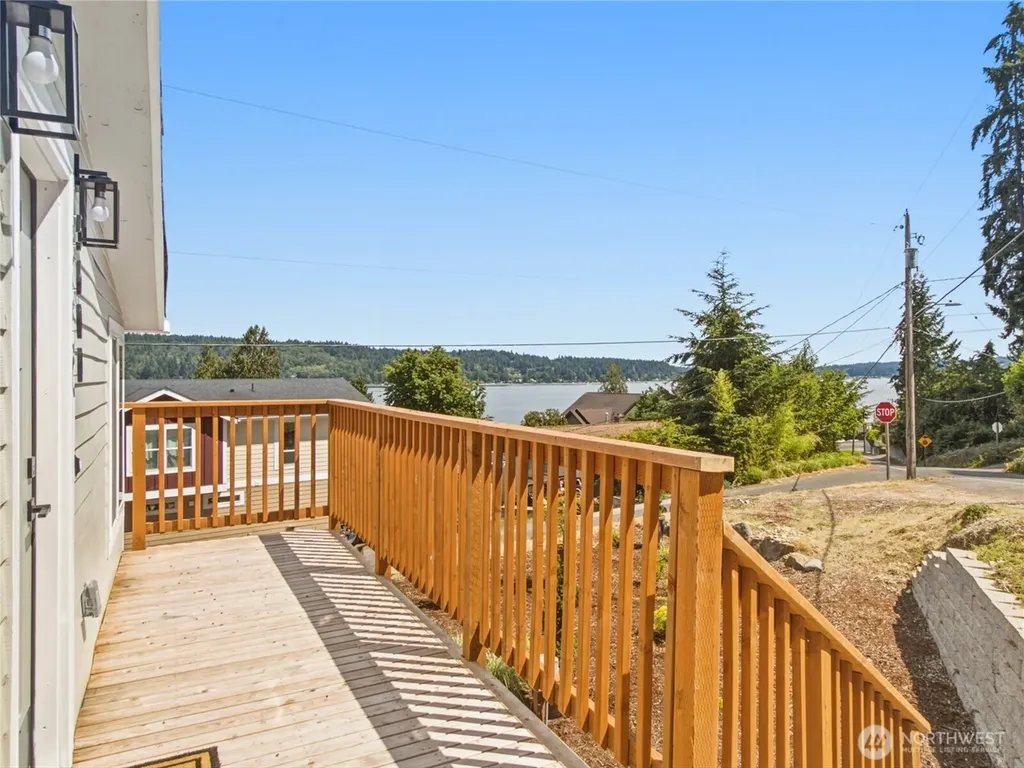 5600 Ocean View Boulevard NE Bremerton WA 98311