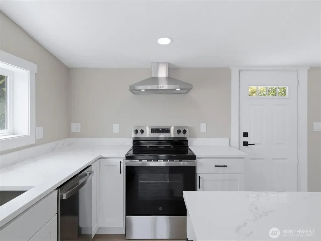 5600 Ocean View Boulevard NE Bremerton WA 98311