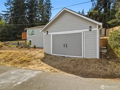 5600 Ocean View Boulevard NE Bremerton WA 98311
