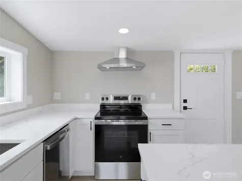 5600 Ocean View Boulevard NE Bremerton WA 98311