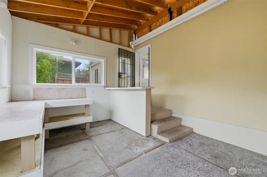 16 Oak Park Drive SW Lakewood WA 98499