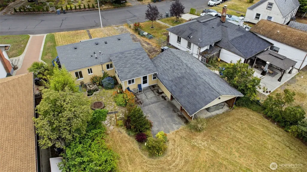 16 Oak Park Drive SW Lakewood WA 98499