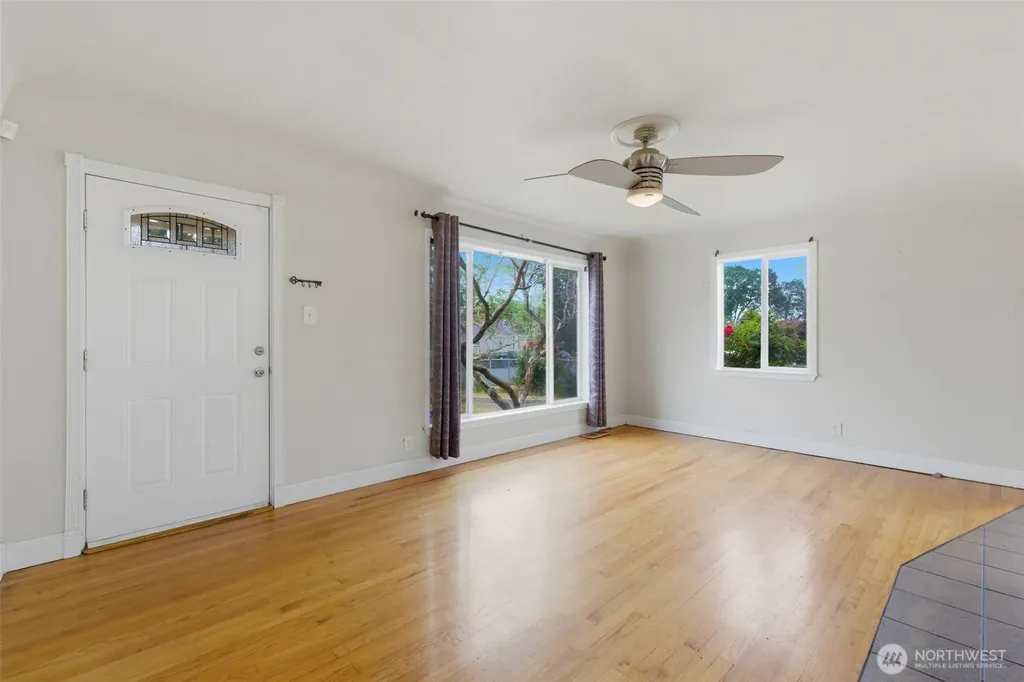 16 Oak Park Drive SW Lakewood WA 98499