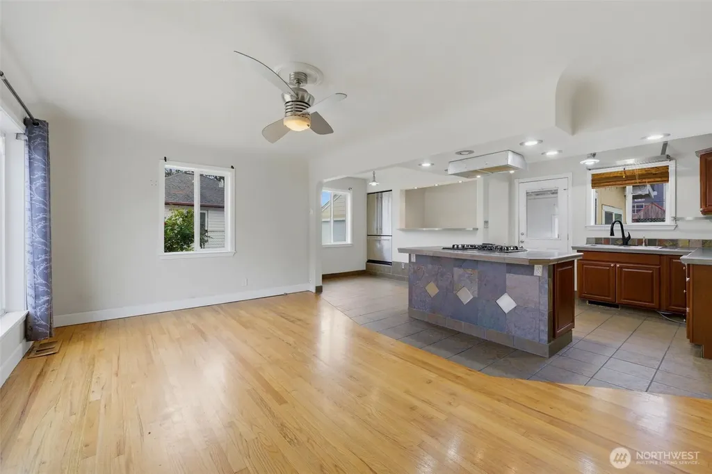 16 Oak Park Drive SW Lakewood WA 98499
