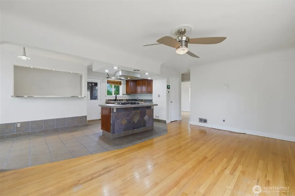16 Oak Park Drive SW Lakewood WA 98499