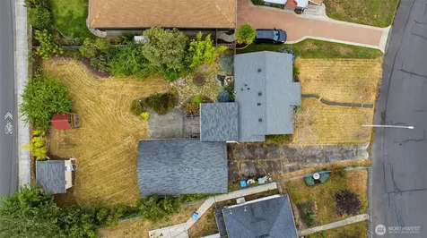 16 Oak Park Drive SW Lakewood WA 98499