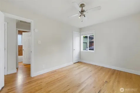 16 Oak Park Drive SW Lakewood WA 98499
