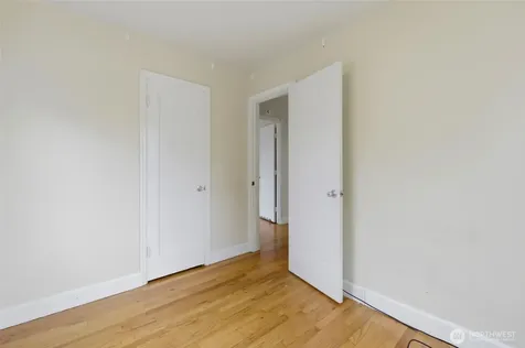 16 Oak Park Drive SW Lakewood WA 98499