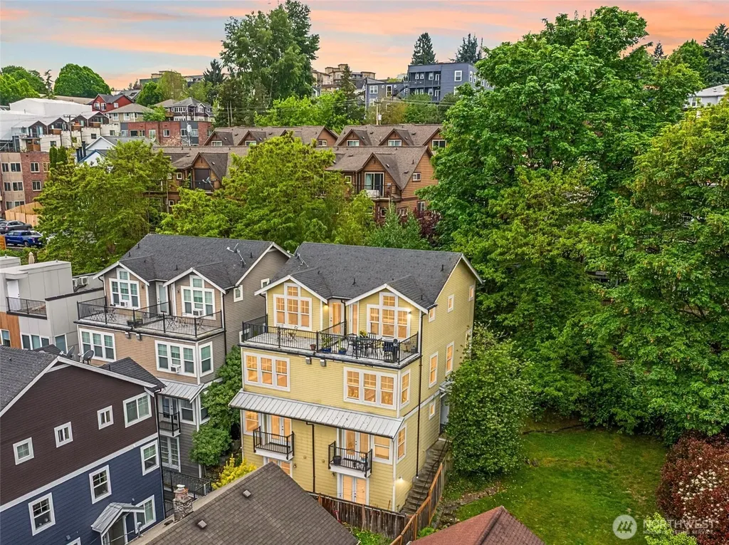 129 26th Avenue E Seattle WA 98112