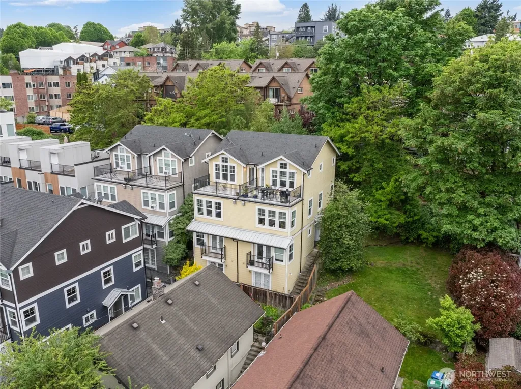 129 26th Avenue E Seattle WA 98112