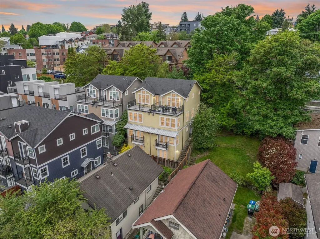 129 26th Avenue E Seattle WA 98112