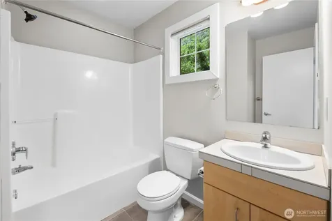 129 26th Avenue E Seattle WA 98112