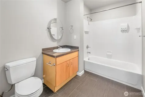 129 26th Avenue E Seattle WA 98112