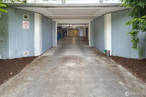 129 26th Avenue E Seattle WA 98112