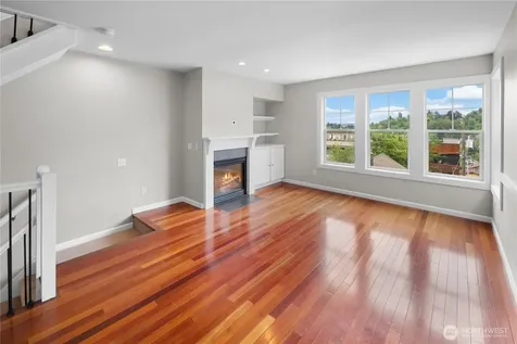 129 26th Avenue E Seattle WA 98112