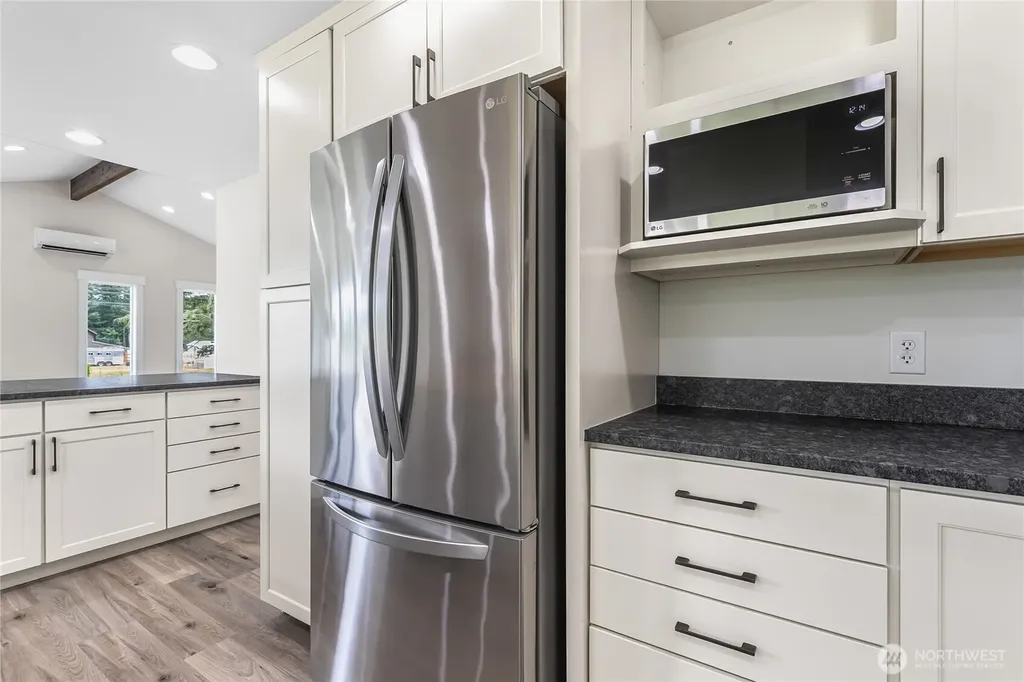 8360 Valley View Road Custer WA 98240
