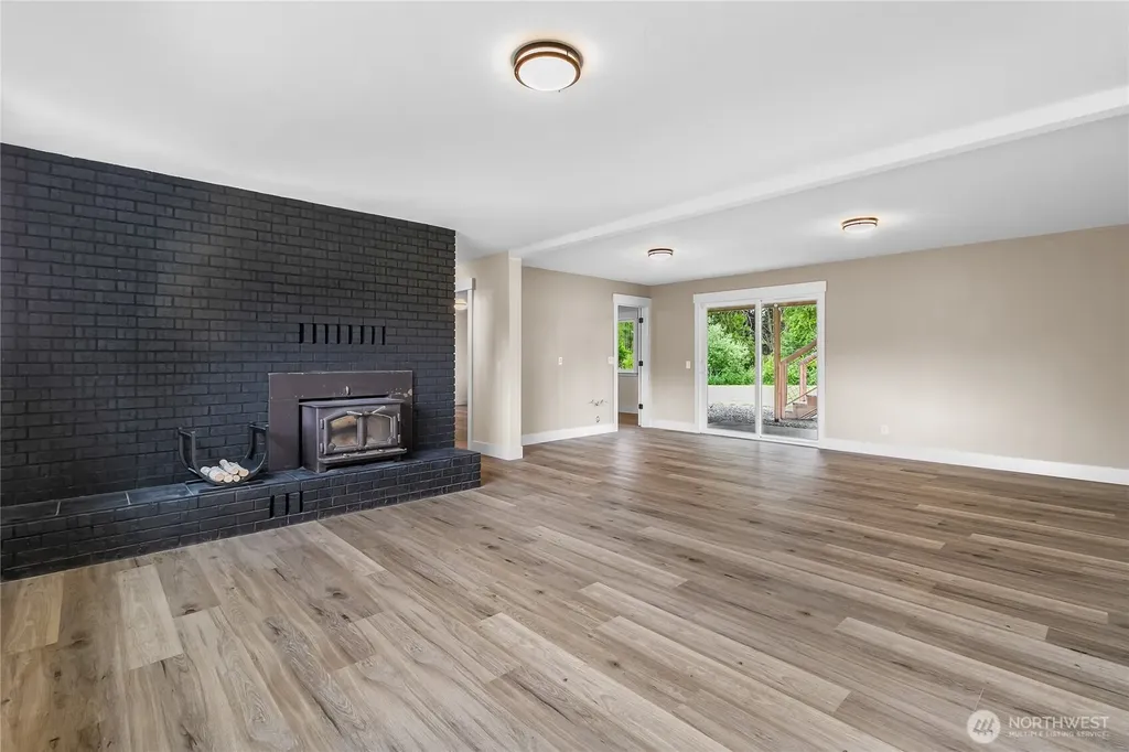 8360 Valley View Road Custer WA 98240