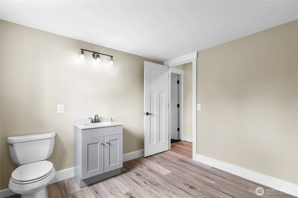 8360 Valley View Road Custer WA 98240
