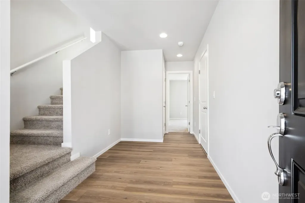 18521 SE 271st Place Covington WA 98042