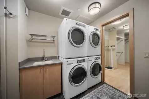5505 Lake Washington Boulevard NE Kirkland WA 98033