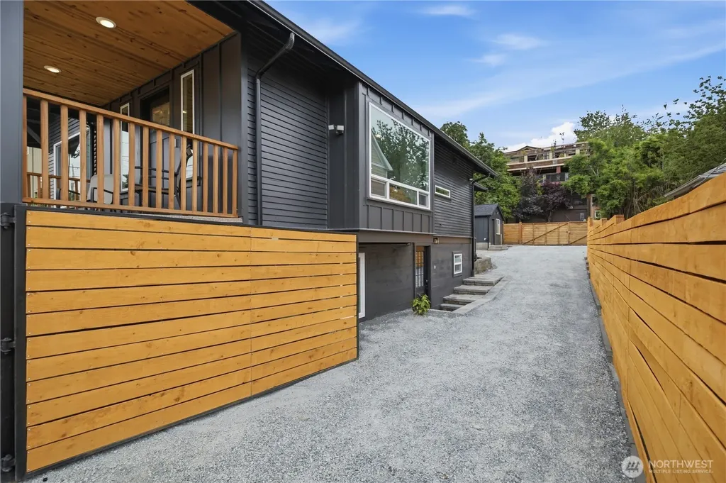 2107 21st Avenue S Seattle WA 98144