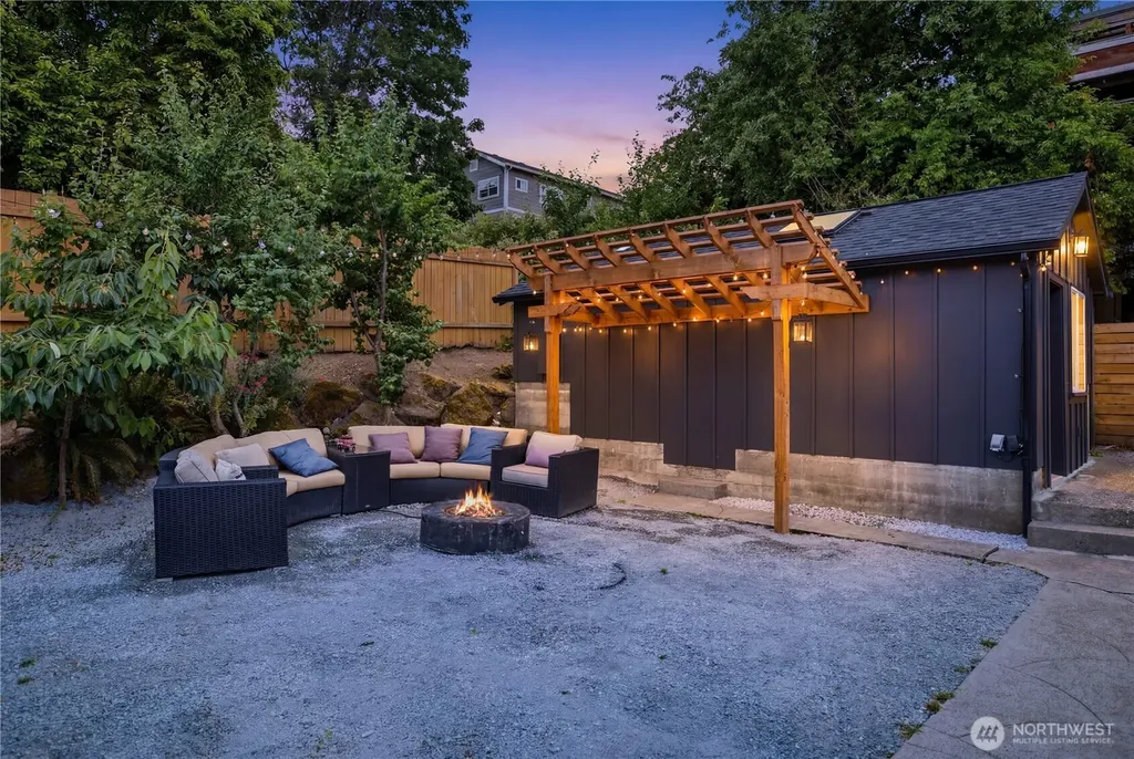 2107 21st Avenue S Seattle WA 98144