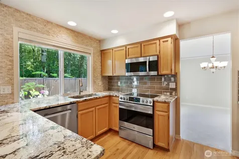 7115 NE 167th Street Kenmore WA 98028