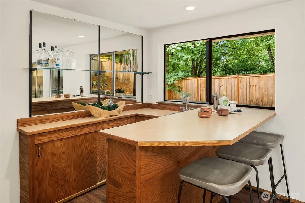 18311 NE 105th Court Redmond WA 98052