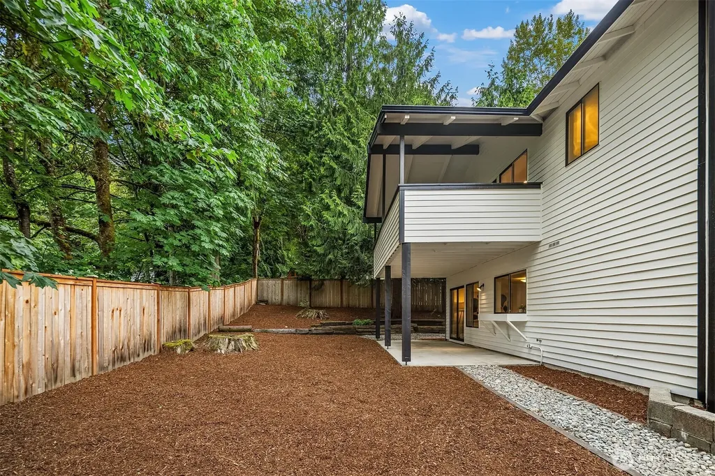 18311 NE 105th Court Redmond WA 98052