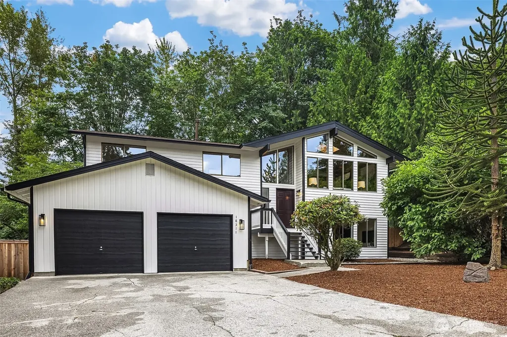 18311 NE 105th Court Redmond WA 98052
