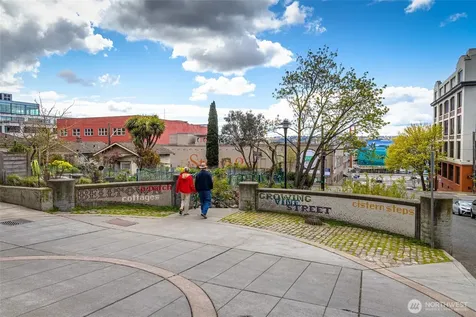 2607 Western Avenue Seattle WA 98121