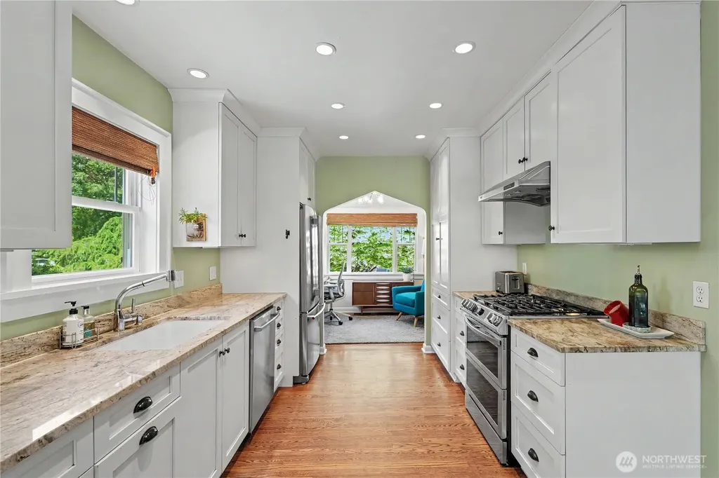 351 NW 84th Street Seattle WA 98117