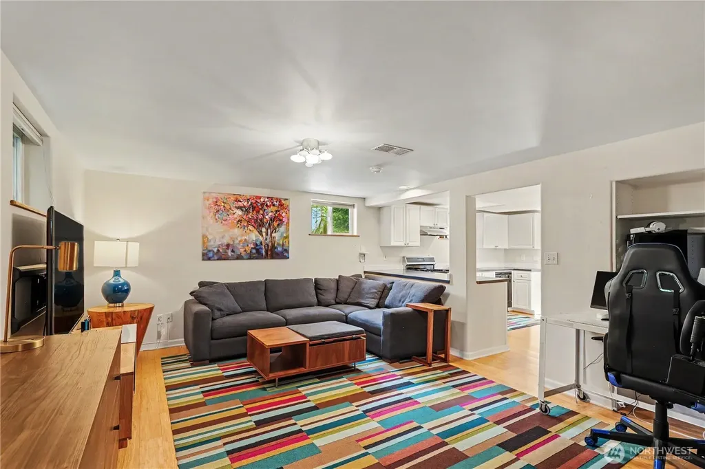 351 NW 84th Street Seattle WA 98117