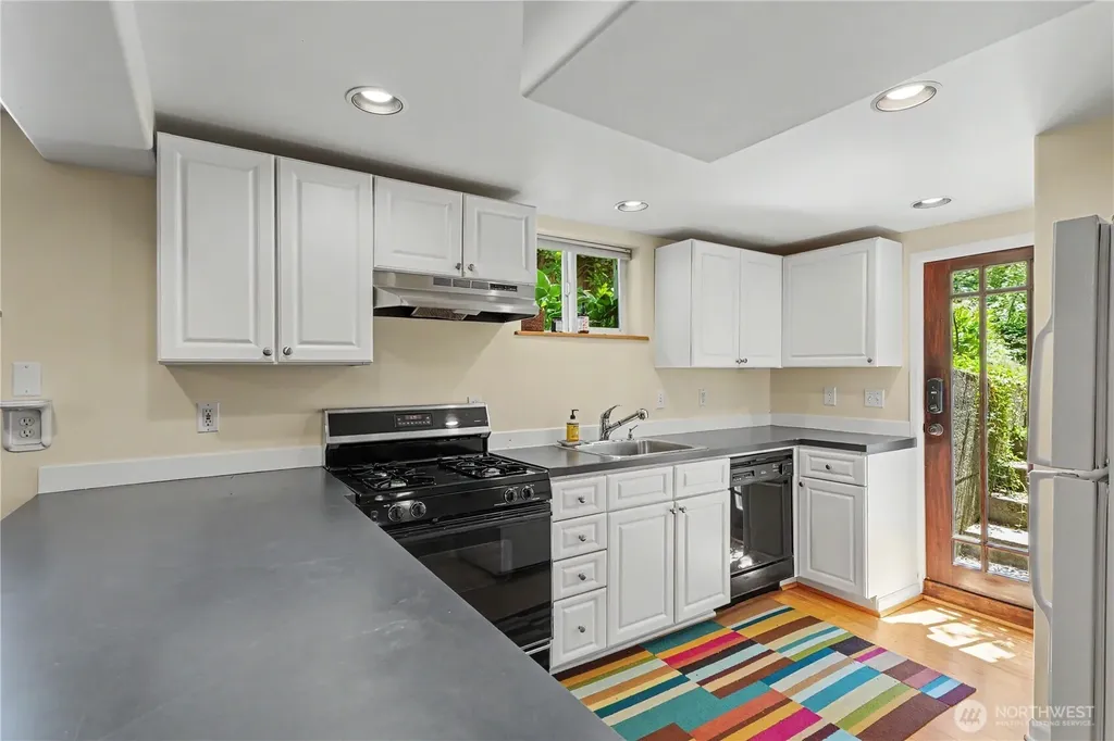 351 NW 84th Street Seattle WA 98117