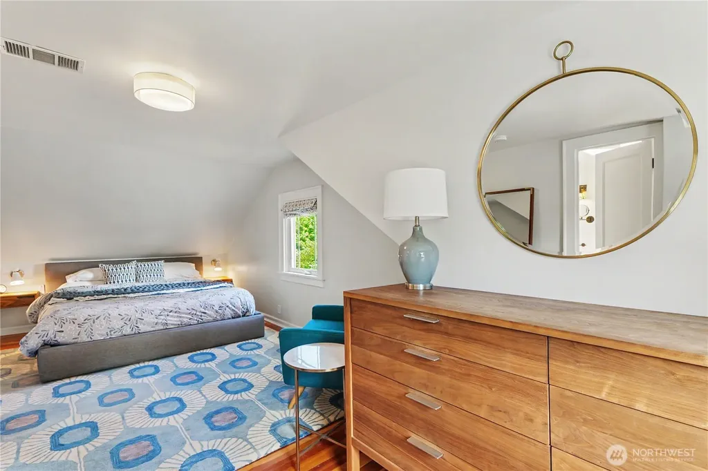 351 NW 84th Street Seattle WA 98117