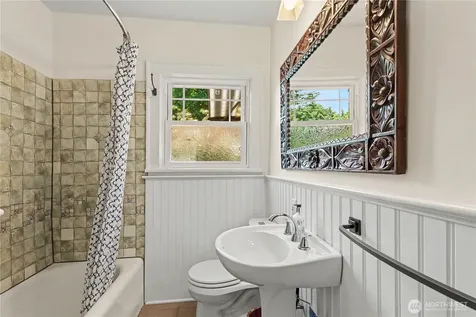 351 NW 84th Street Seattle WA 98117