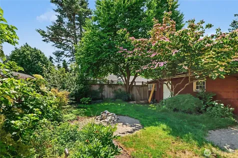 351 NW 84th Street Seattle WA 98117