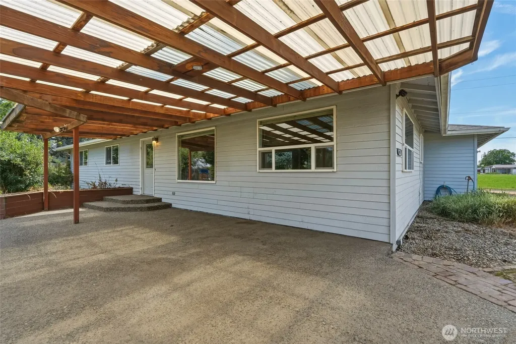 84903 Lyle Lane Milton-freewater OR 97862