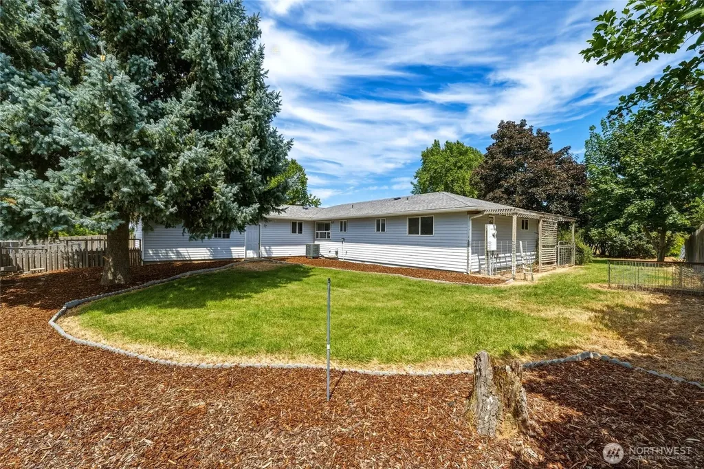 84903 Lyle Lane Milton-freewater OR 97862