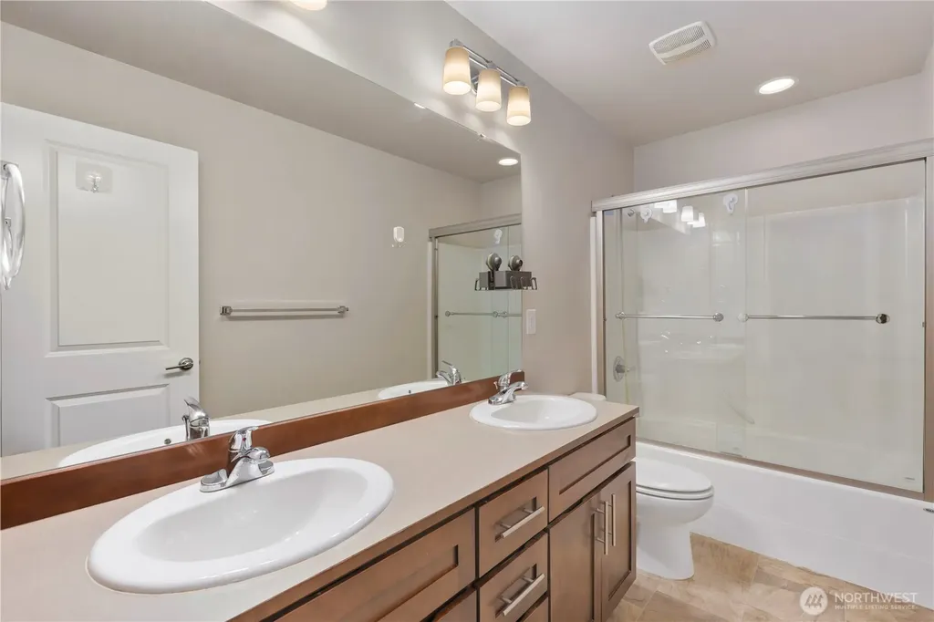 28226 226th Place SE Maple Valley WA 98038